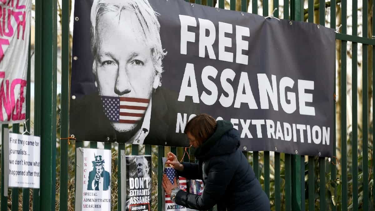 Julian Assange