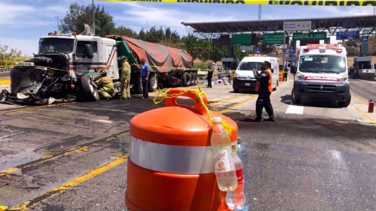 Menor muere en accidente de autopista Guadalajara-Tepic