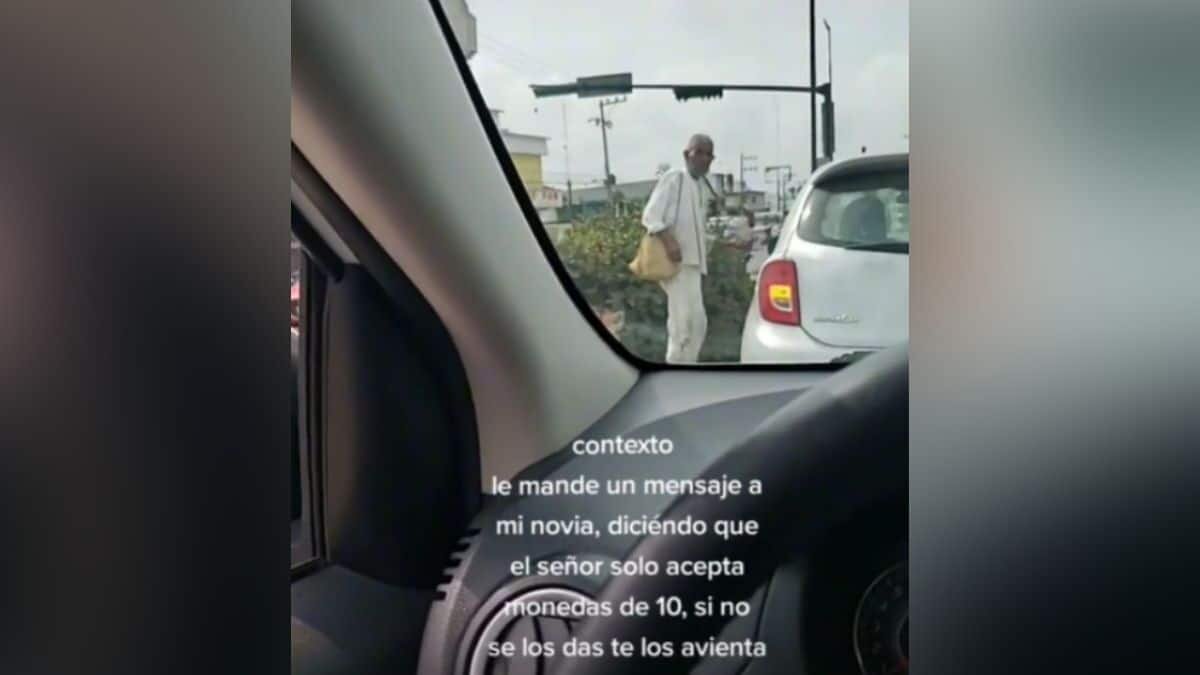 ¡Limosnero y con garrote! Indigente acepta pura moneda de $10