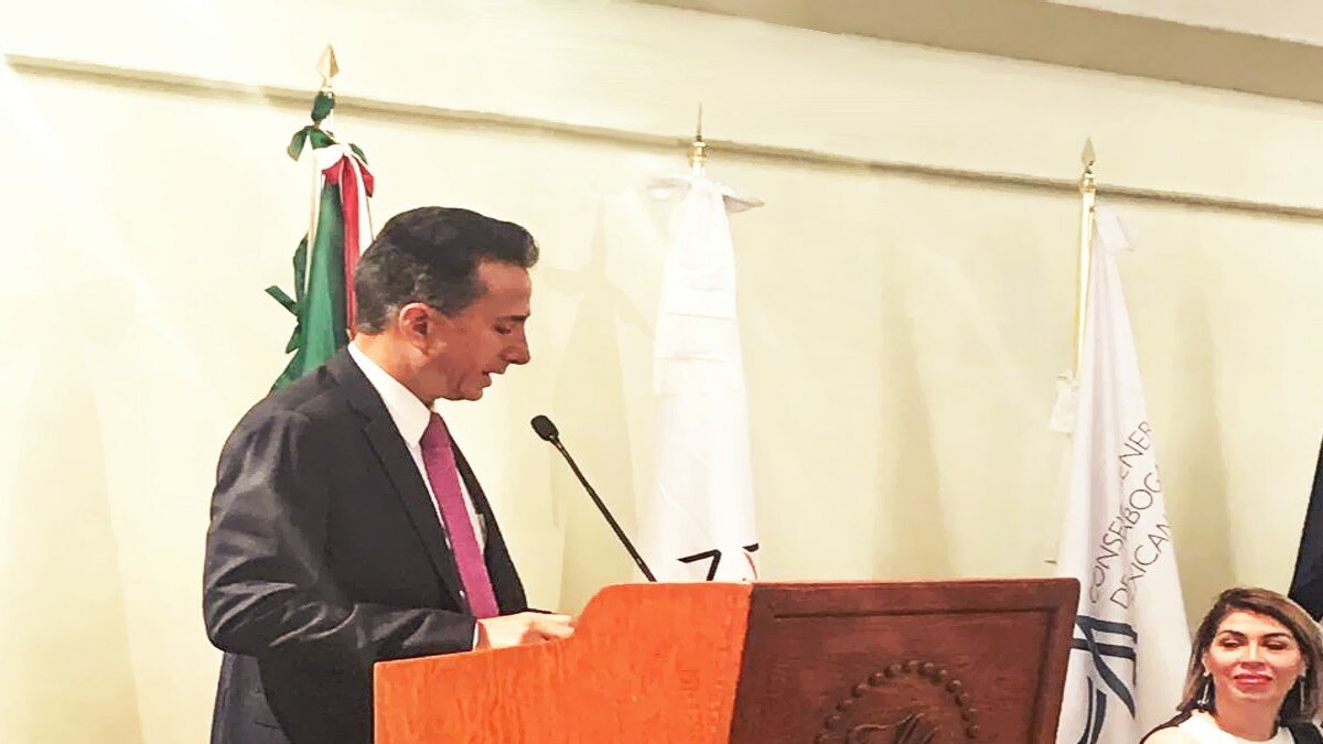 En su toma de protesta como presidente del CGAM, Gerardo Nieto aseguró que es necesario demostrar una abogacía unida, vigorosa y fuerte.