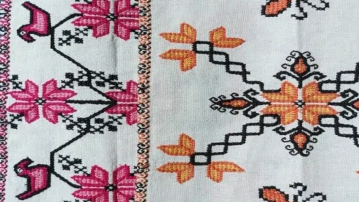 Perpetúan mazahuas su cultura a través de sus bordados
