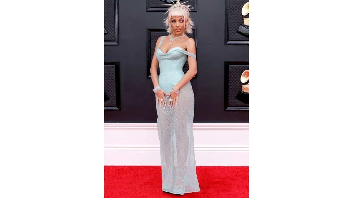Estos son los mejores looks de la alfombra roja de los Grammy 2022