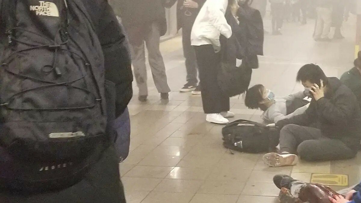 Hasta el momento se reportan 13 heridos a consecuencia de un presunto ataque realizado por un hombre que ya es buscado por las autoridades.