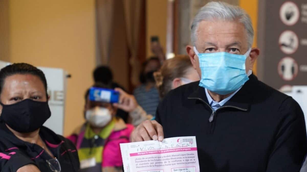 Agradece AMLO participación en revocación de mandato (Video)