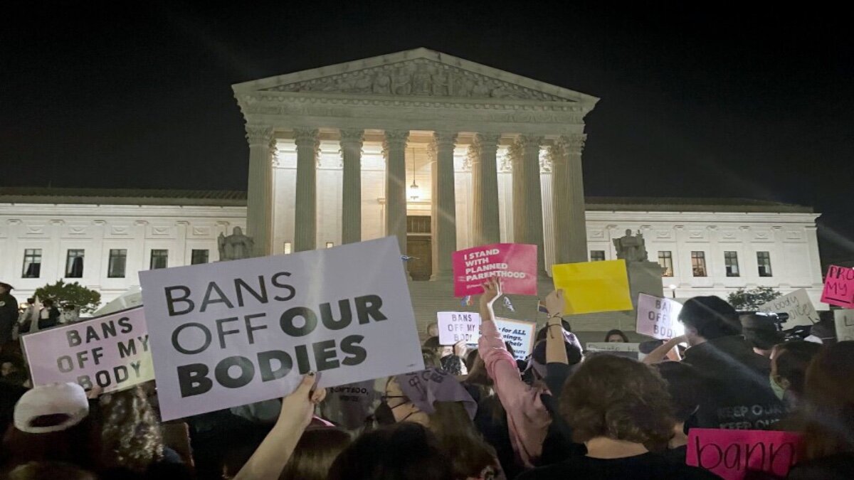 ¿Qué pasará si la Corte Suprema de EU anula el derecho al aborto?