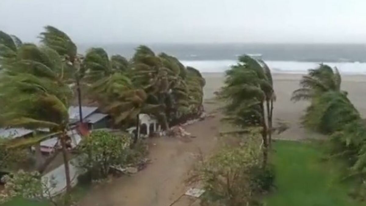 Así fue la llegada de Agatha a Oaxaca (Videos)