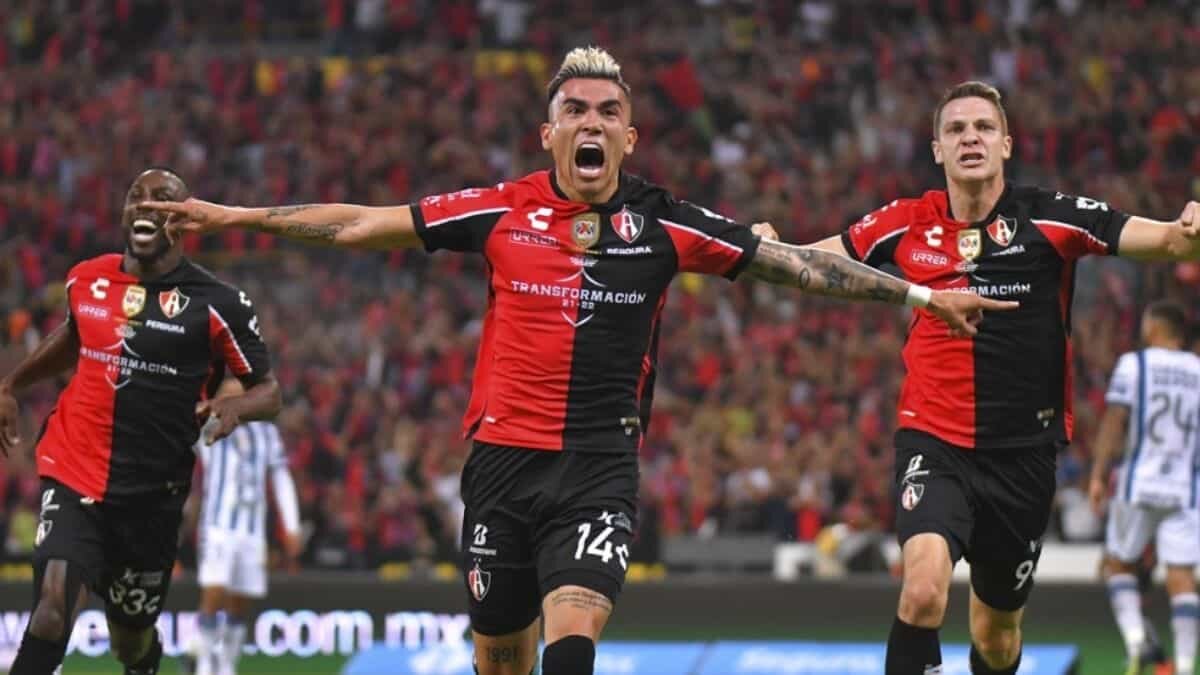 Vence Atlas 2-0 a Pachuca en ida de Gran Final (Video)