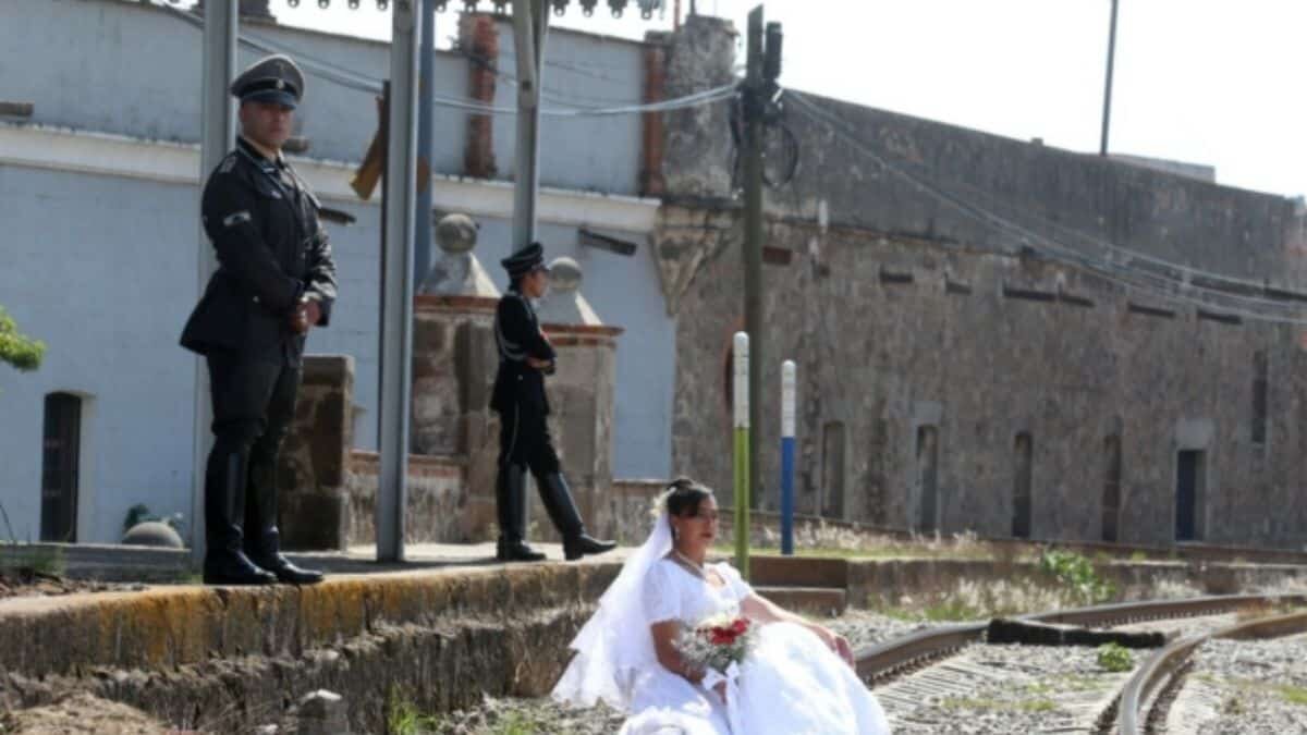 Realiza pareja boda estilo Hitler y estalla Internet (Fotos)