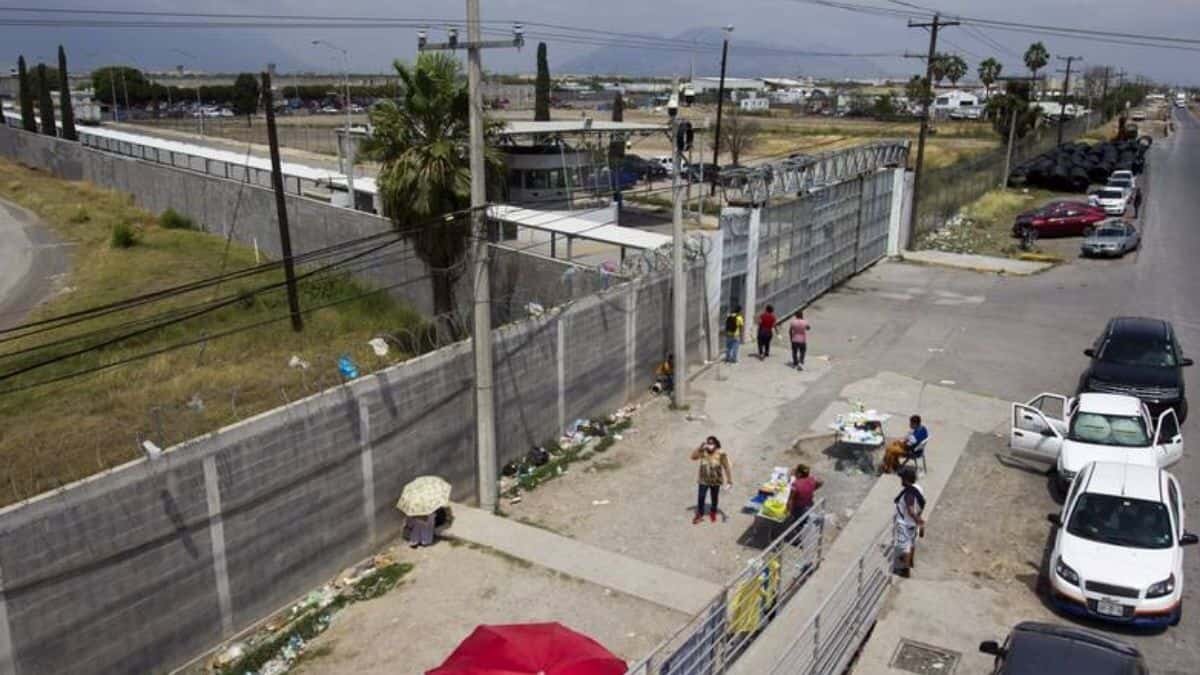 Trasladan al "Bronco" a hospital para valoración médica