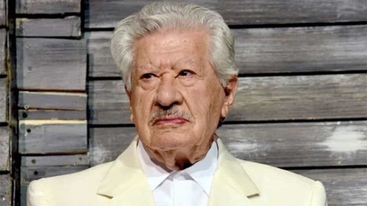 Hospitalizan a Ignacio López Tarso por neumonía