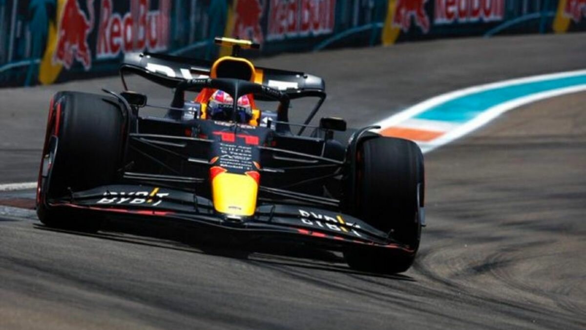 Sergio “Checo” Pérez finaliza práctica en Miami como el más rápido (Video)