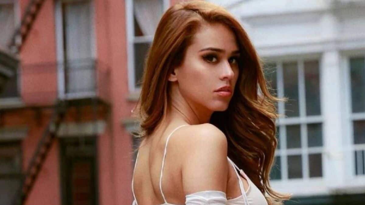 Captan a Yanet García con sugestivo atuendo (Video)