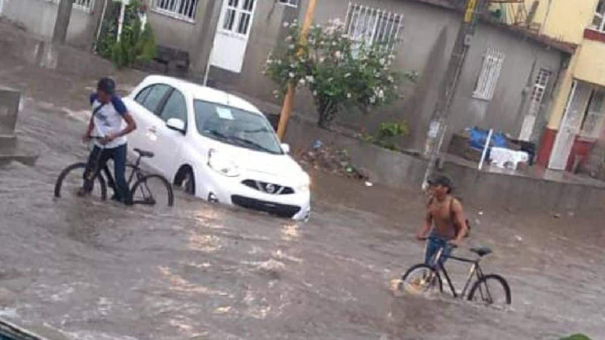 Deja huracán Agatha deslaves y cortes de energía en Oaxaca