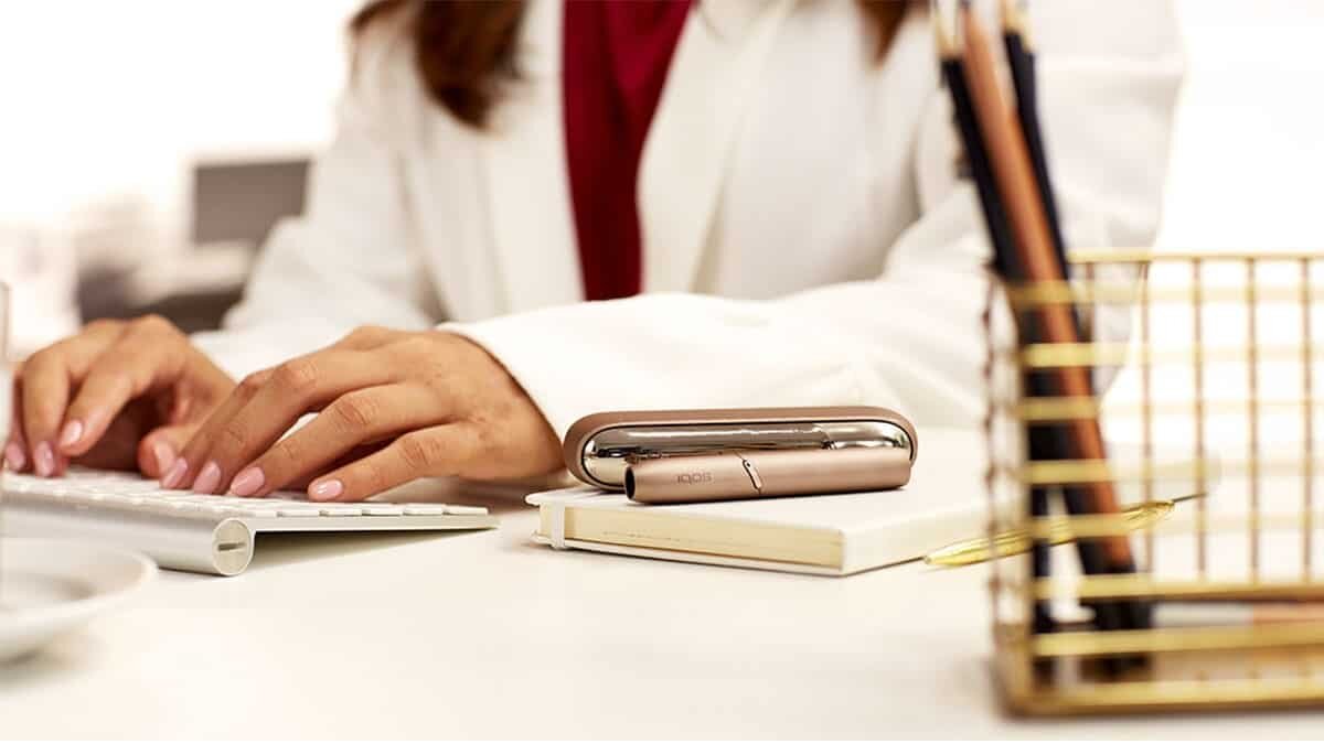 Médicos recomiendan cambiar a las alternativas al cigarro por representar un menor riesgo a la salud de los consumidores adultos.
