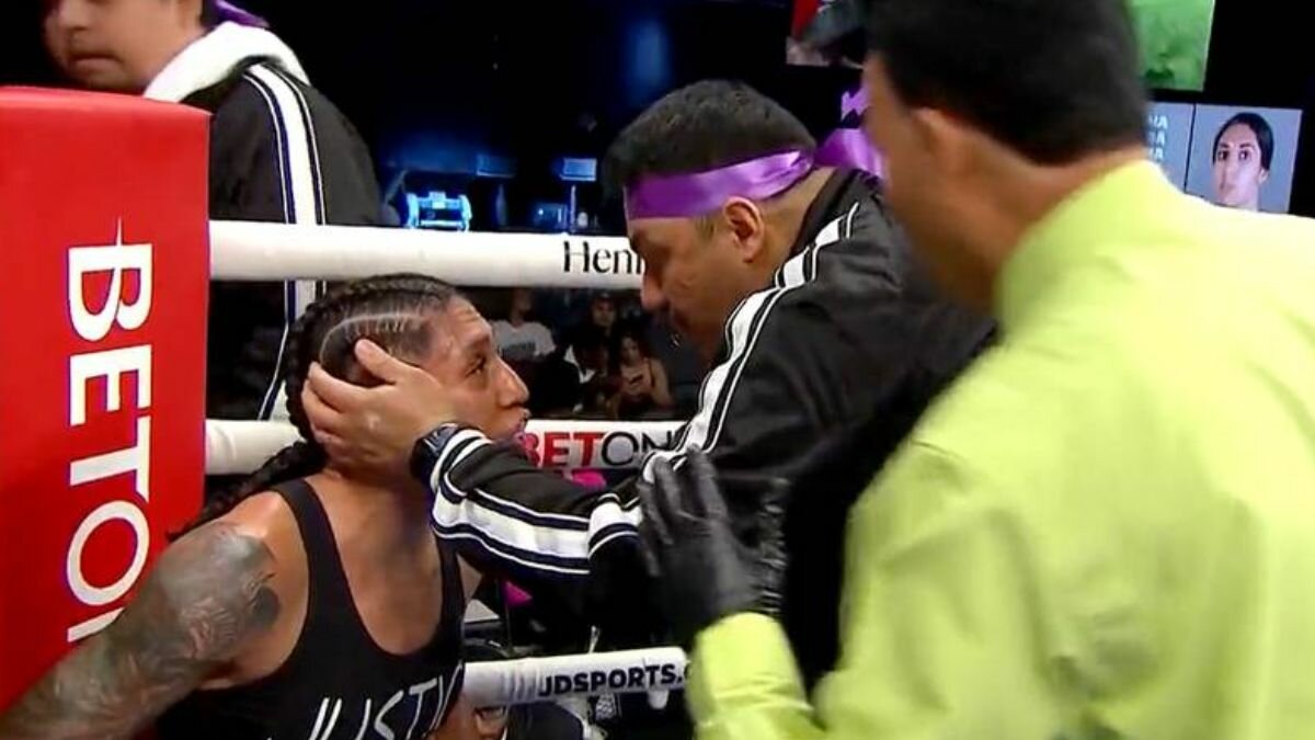 Implora boxeadora Alma Ibarra detener su pelea (Video)