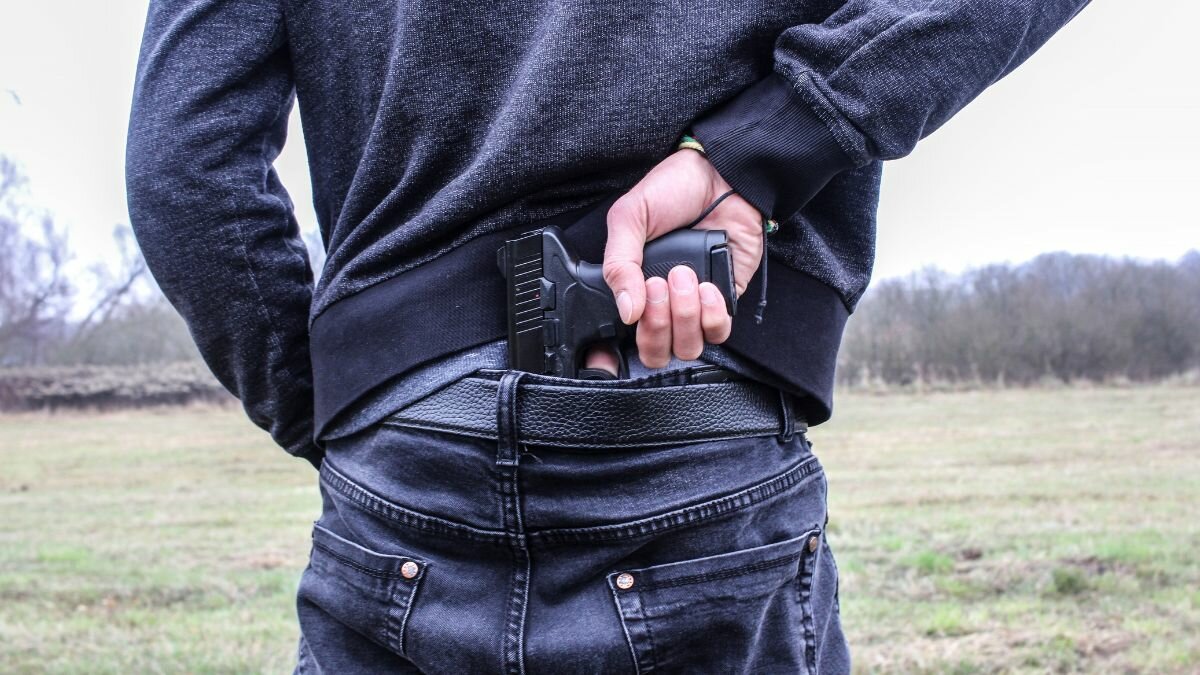 Amplia Tribunal derecho a portar armas en EU pese a tiroteos