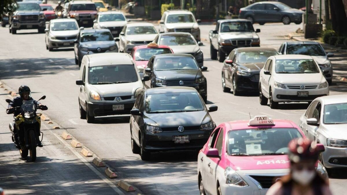 Autos que no circularán este miércoles