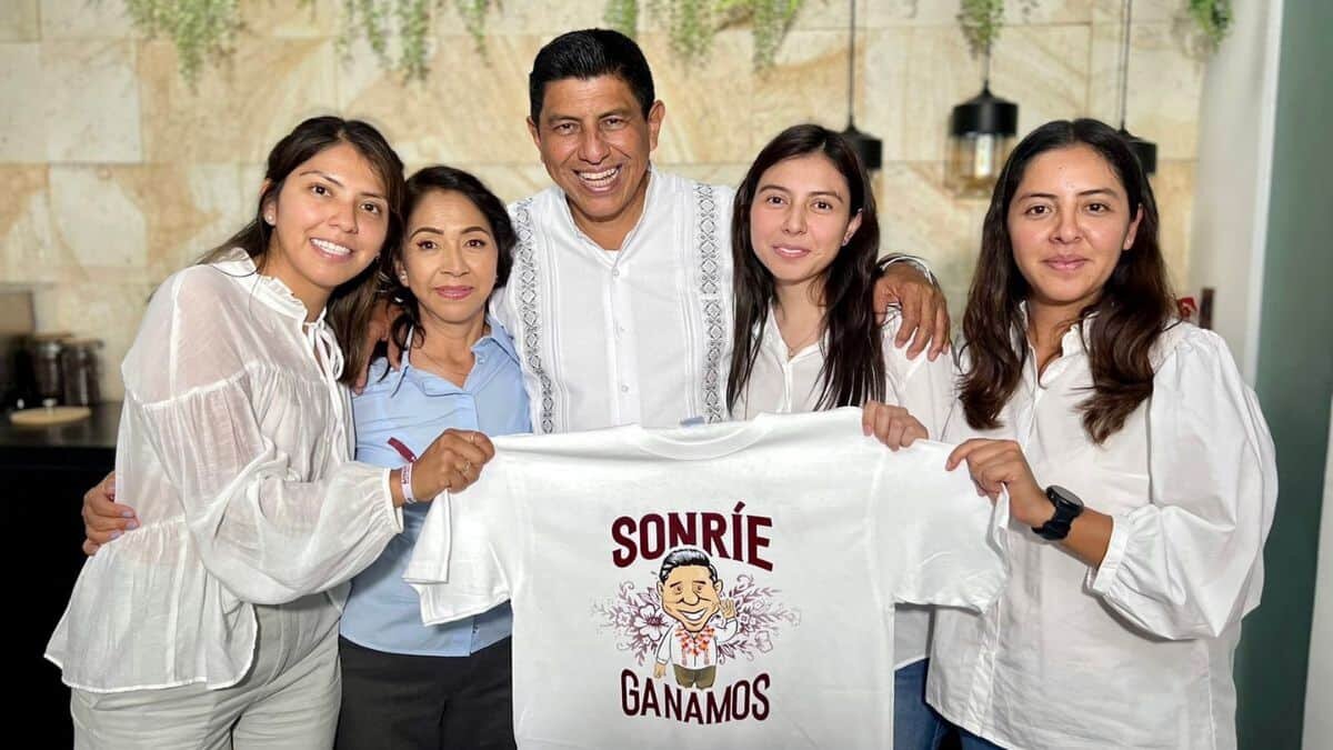 Favorecen encuestas a Salomón Jara en Oaxaca