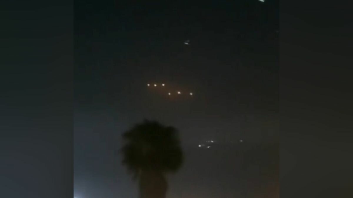 ¡Y nadie hace nada! Aparecen supuestos ovnis en cielo de México (Videos)