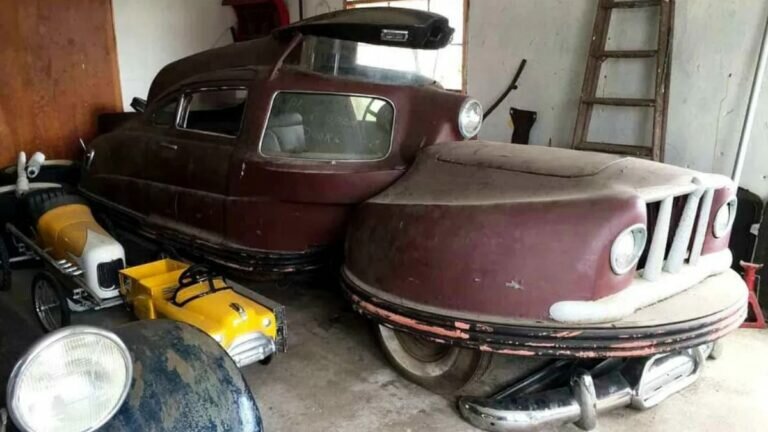 Encuentran auto de 2 piezas en un viejo garaje (Video)