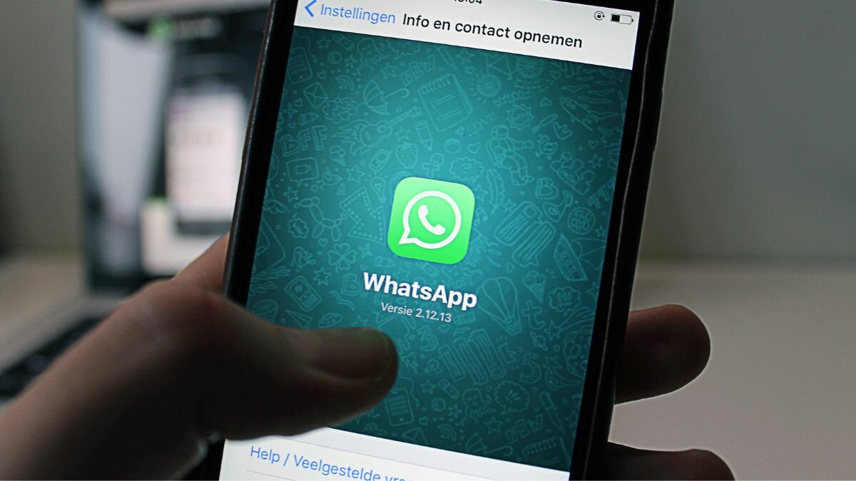 ¿Bloqueaste a tu ex? Aquí te contamos cómo recuperar las conversaciones
