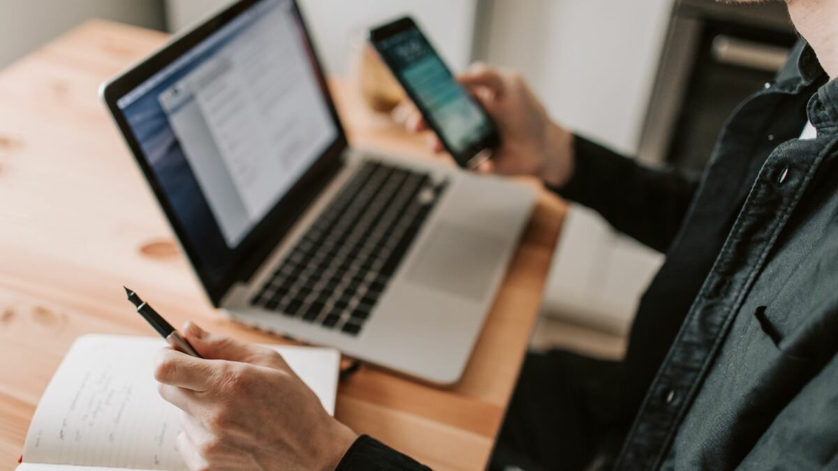 ¿Bloqueaste a tu ex? Aquí te contamos cómo recuperar las conversaciones