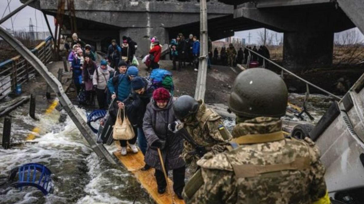 Abre Rusia corredor humanitario para evacuar civiles en Ucrania