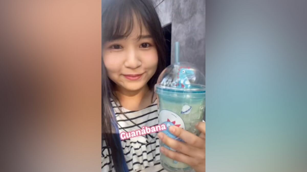 Visita japonesa pulquería en CDMX; dice que hay muchos borrachos (Video)