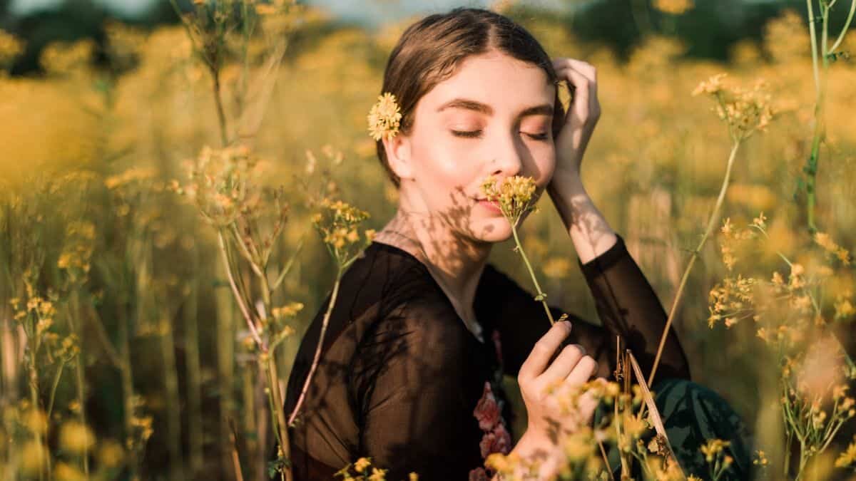Usa estos 5 trucos para que tu perfume dure más