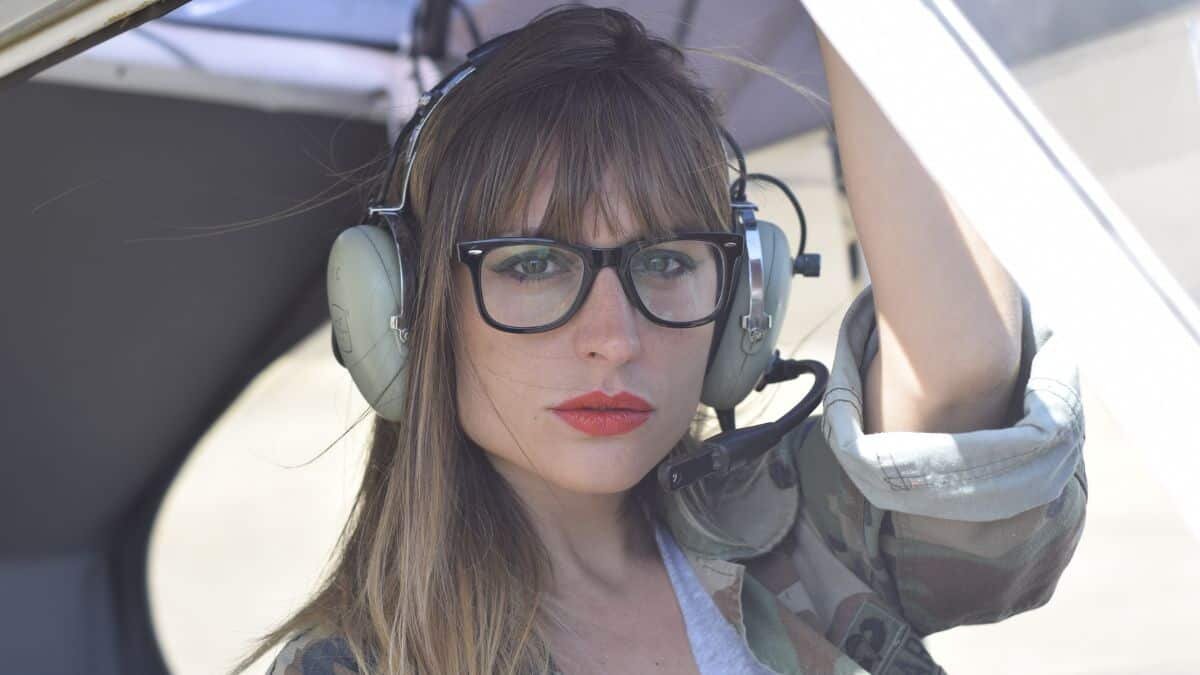 ¡Las mujeres en los cielos! Aeroméxico lanza becas para piloto o sobrecargo