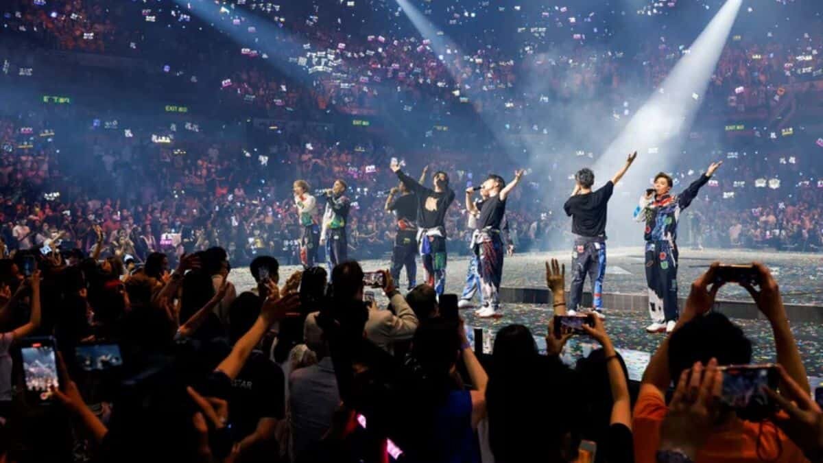 Resultan heridas 2 personas en pleno concierto de K-pop (Video)