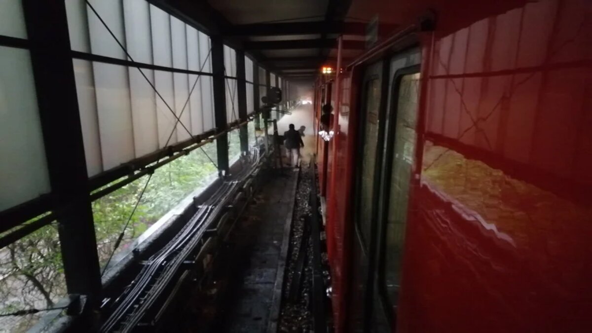 ¡De terrror! Así fue el momento del incendio en vagón de la Línea 9