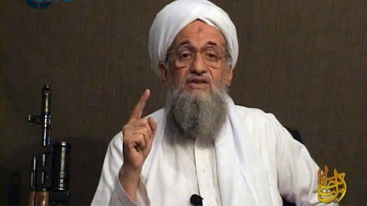 Confirman la muerte del líder de Al Qaeda, Ayman al-Zawahiri