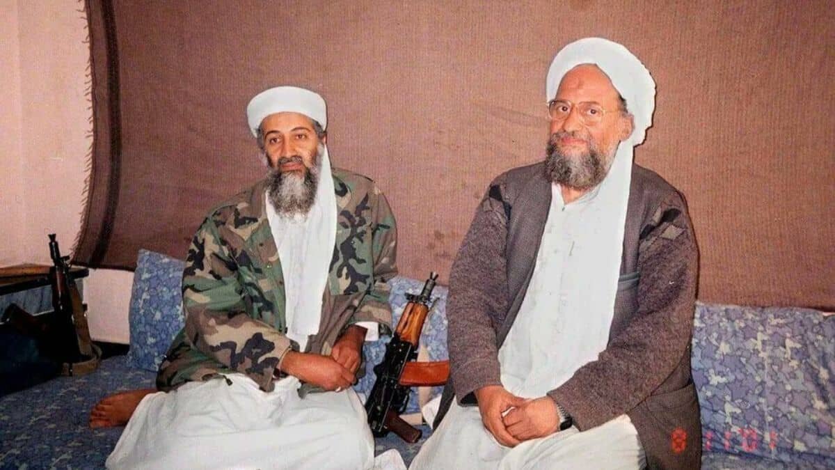 Confirman la muerte del líder de Al Qaeda, Ayman al-Zawahiri