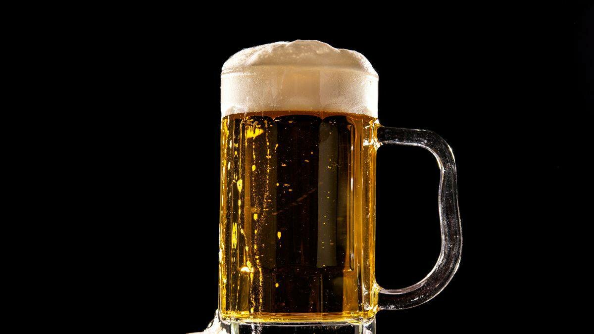 Aquí te contamos qué es mejor para tu salud: el vino o la cerveza